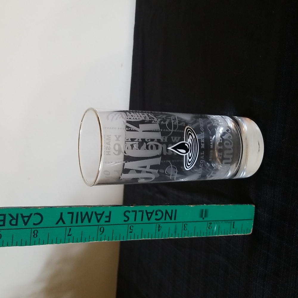 Jack Daniels tall glass with charcoaled mellowed Old No 7 logo